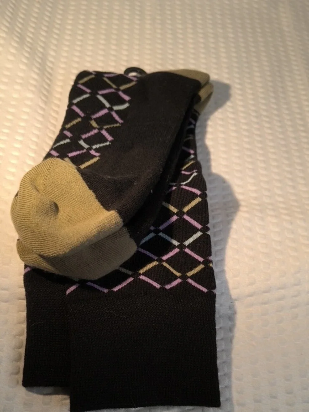 Nordstrom Men’s Black Argyle Socks with Purple and Olive Diamond Pattern